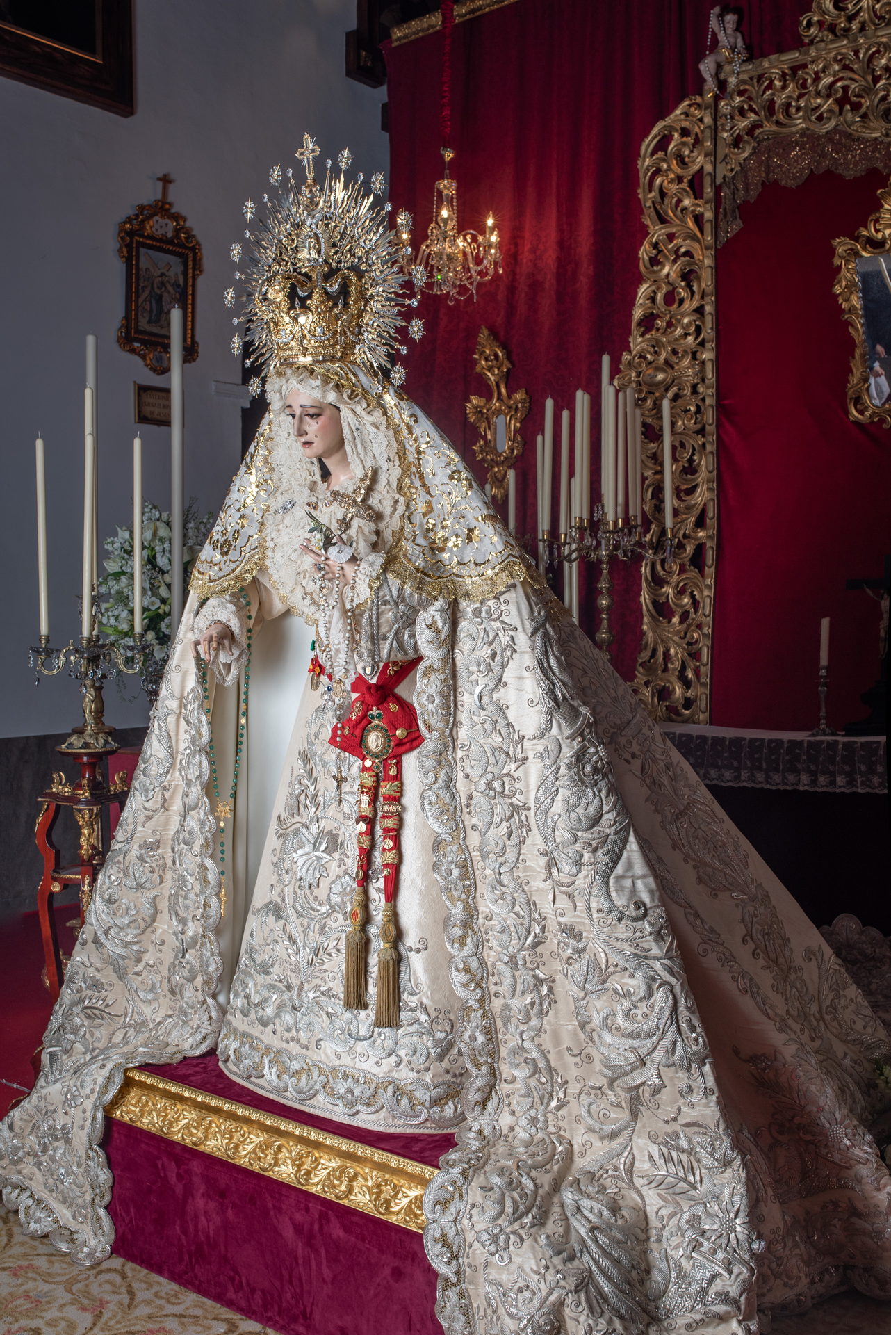 María Santísima de la Paz y Esperanza Coronada