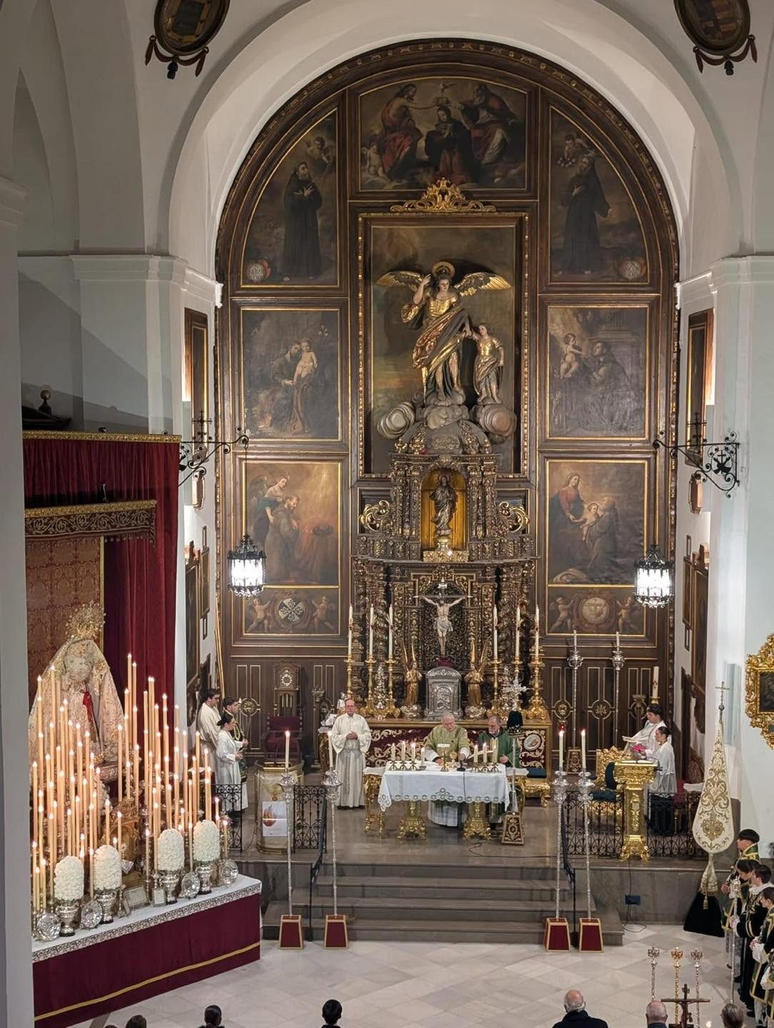 Cultos en honor de María Santísima de la Paz y Esperanza Coronada