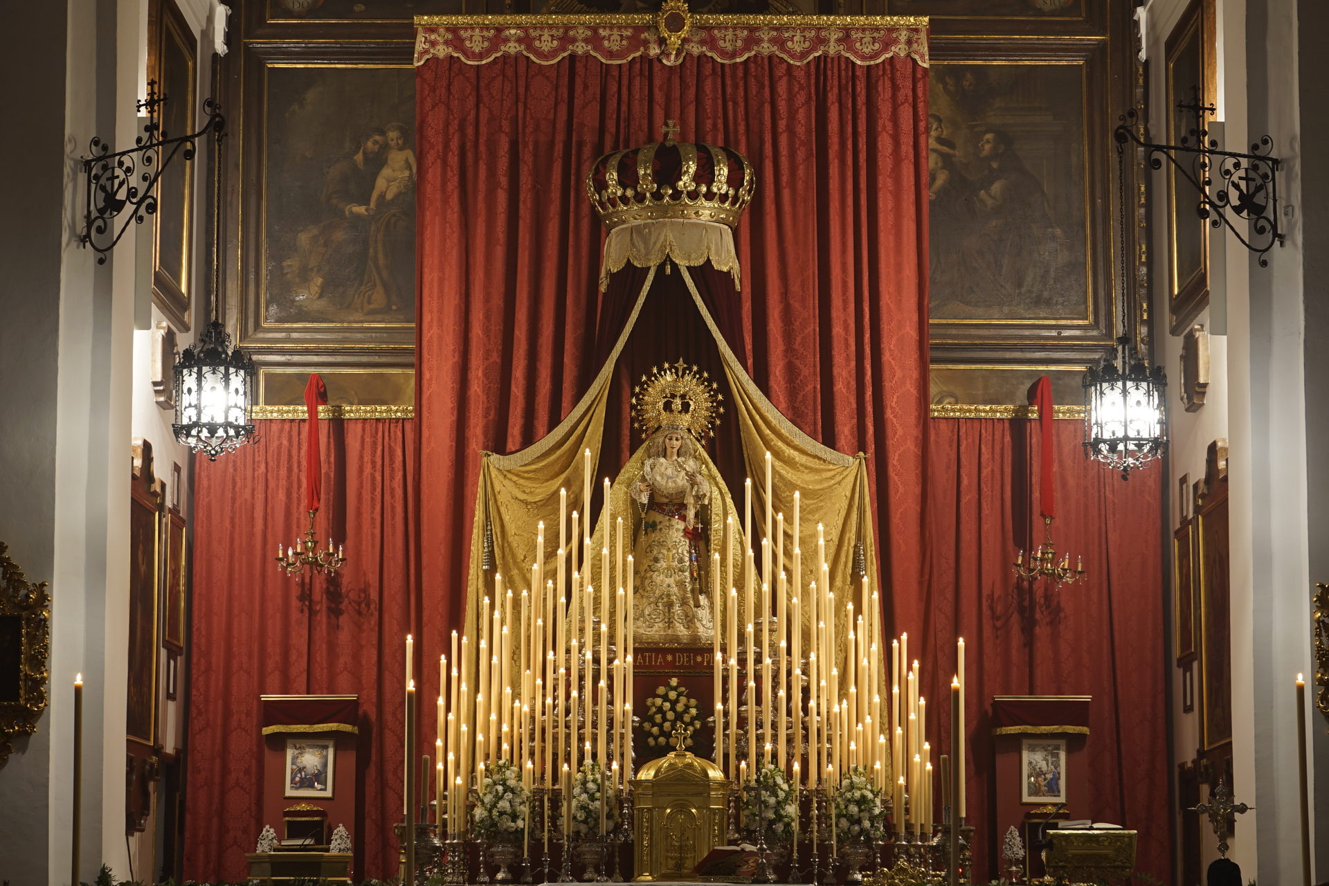 Cultos en honor de María Santísima de la Paz y Esperanza Coronada